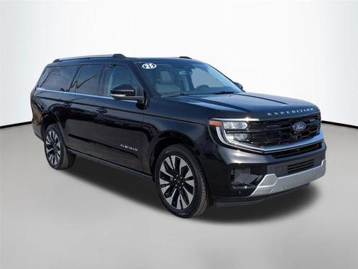 Agate Black Metallic 2025 Ford Expedition Max Platinum