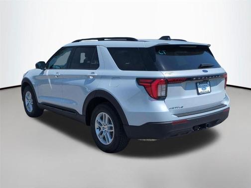 Space White Metallic 2026 Ford Explorer Active