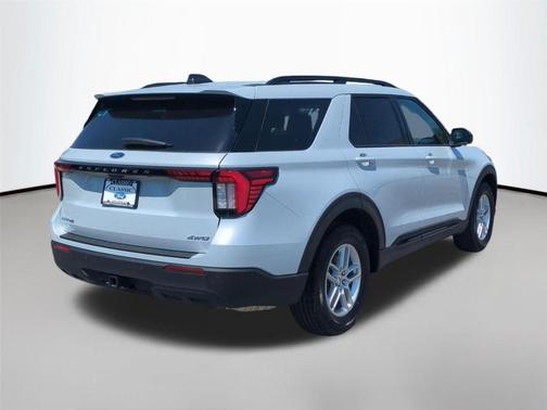 Space White Metallic 2026 Ford Explorer Active