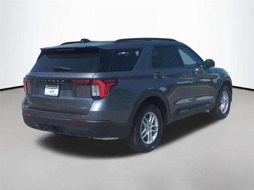 Carbonized Gray Metallic 2026 Ford Explorer Active