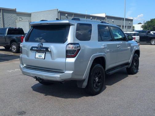 Classic Silver Metallic 2018 Toyota 4Runner TRD Off Road Premium