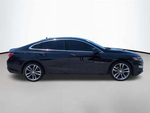 Mosaic Black Metallic 2022 Chevrolet Malibu FWD LT
