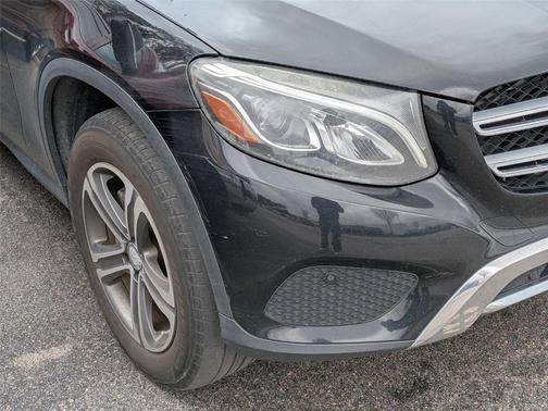 2017 Mercedes-Benz GLC 300 4MATIC