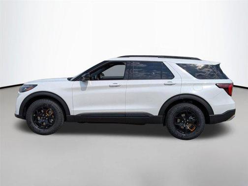 Star White Metallic Tri-Coat 2026 Ford Explorer Tremor
