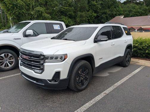 2023 GMC Acadia AWD AT4