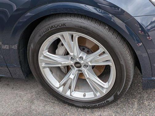 2023 Audi Q8 55 Prestige