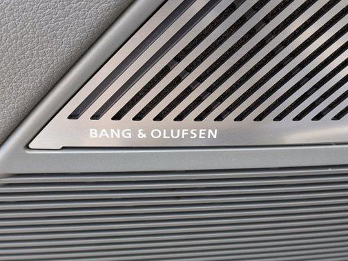 2023 Audi Q8 55 Prestige