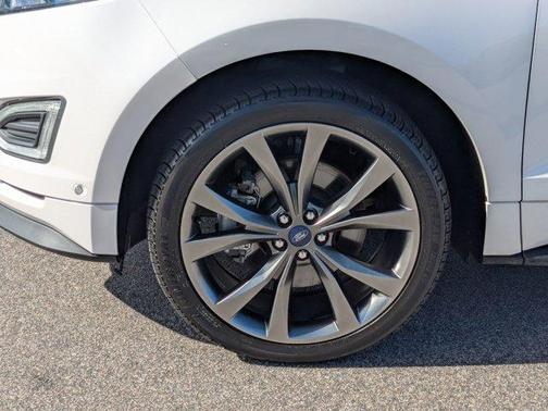 2017 Ford Edge Sport