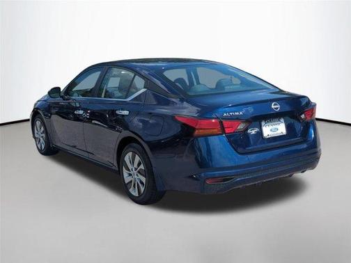 Deep Blue Pearl 2024 Nissan Altima S FWD