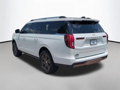 Star White Metallic Tri-Coat 2025 Ford Expedition Max King Ranch