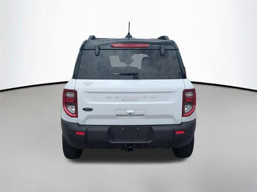 Oxford White 2025 Ford Bronco Sport Outer Banks