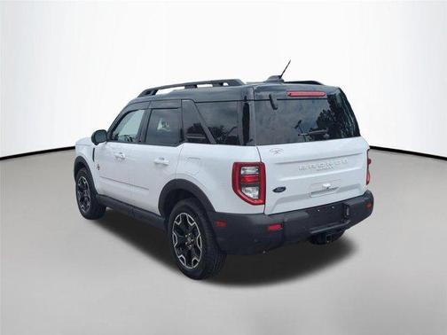 Oxford White 2025 Ford Bronco Sport Outer Banks
