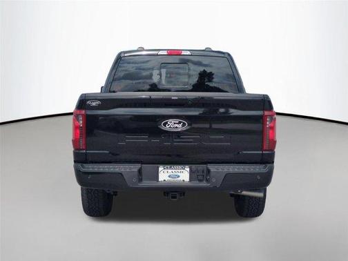 Agate Black Metallic 2026 Ford F-150 XLT