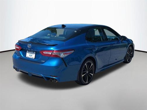 Blue Streak/Midnight Black Metallic 2019 Toyota Camry XSE