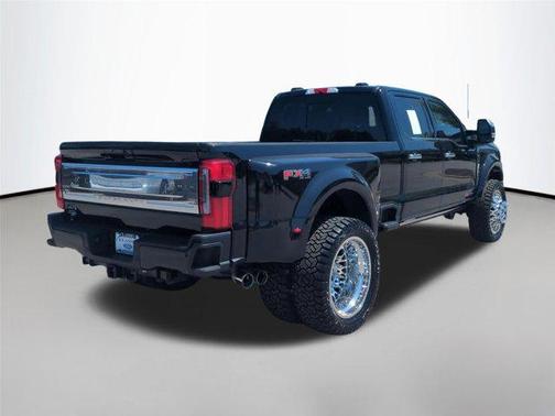 Agate Black Metallic 2025 Ford F-450 Platinum