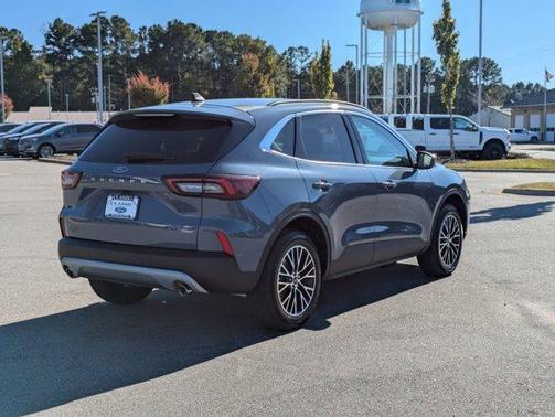 2025 Ford Escape PHEV Base