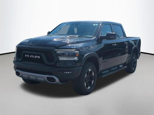 Diamond Black Crystal Pearlcoat 2023 RAM 1500 Rebel