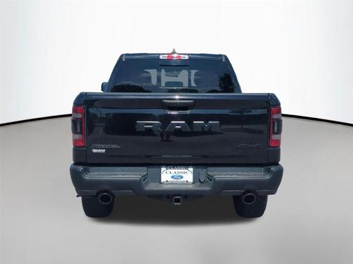 Diamond Black Crystal Pearlcoat 2023 RAM 1500 Rebel