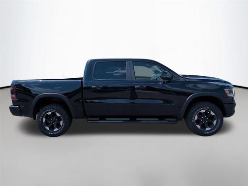 Diamond Black Crystal Pearlcoat 2023 RAM 1500 Rebel