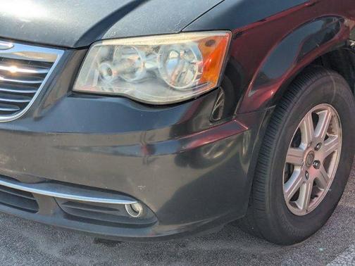 2012 Chrysler Town & Country Touring