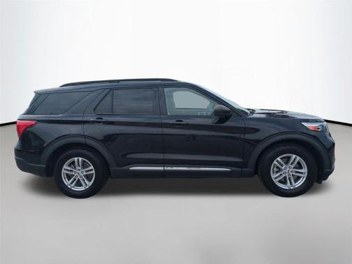 Agate Black Metallic 2023 Ford Explorer XLT