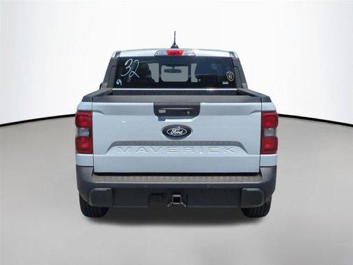 Space White Metallic 2026 Ford Maverick Lariat
