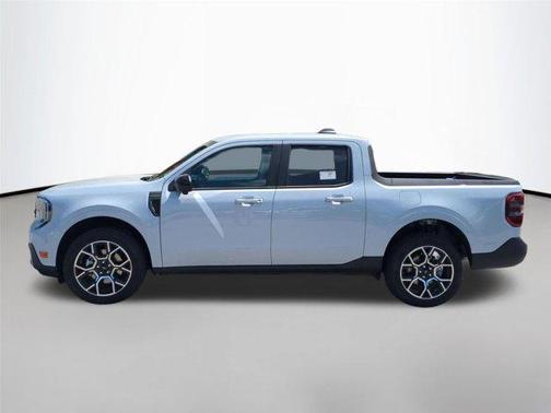 Space White Metallic 2026 Ford Maverick Lariat