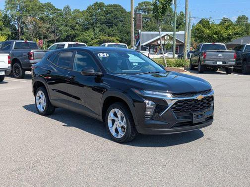 2024 Chevrolet Trax LS