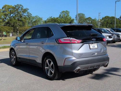 Iconic Silver Metallic 2020 Ford Edge SEL