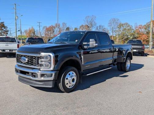 2023 Ford F-450 Lariat