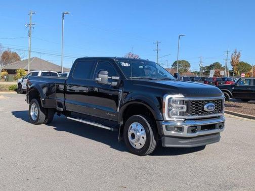 2023 Ford F-450 Lariat