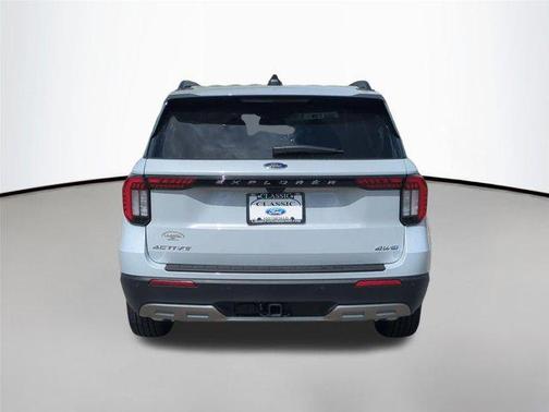 Space White Metallic 2026 Ford Explorer Active