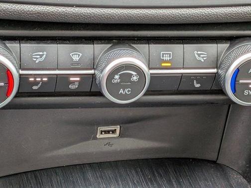 2019 Alfa Romeo Giulia Base