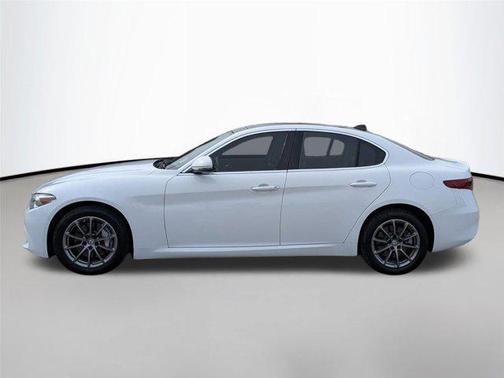 2019 Alfa Romeo Giulia Base