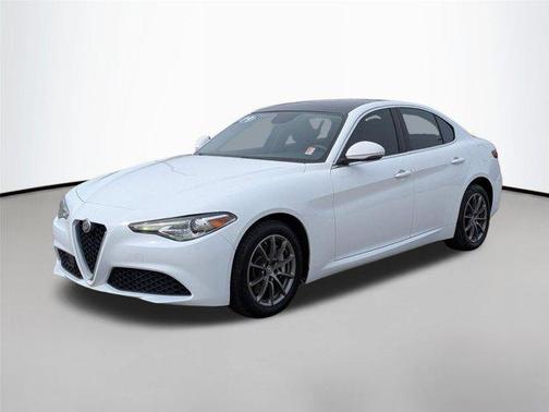 2019 Alfa Romeo Giulia Base
