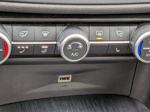 2019 Alfa Romeo Giulia Base