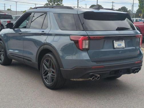 Vapor Blue Metallic 2025 Ford Explorer ST
