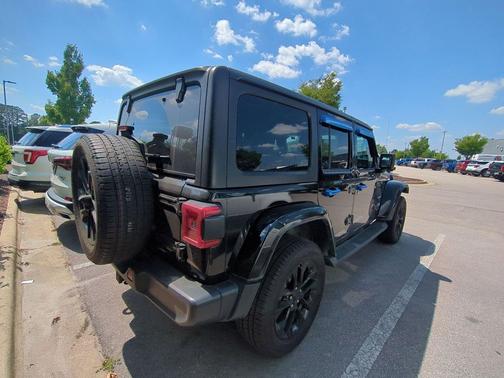 Black Clearcoat 2022 Jeep Wrangler Unlimited 4xe Sahara