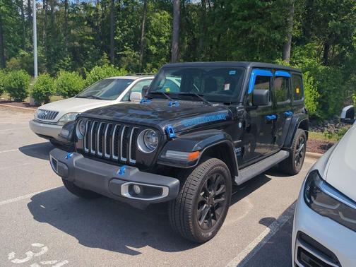 Black Clearcoat 2022 Jeep Wrangler Unlimited 4xe Sahara