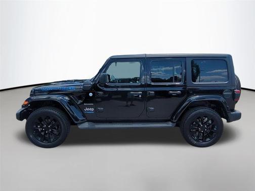 Black Clearcoat 2022 Jeep Wrangler Unlimited 4xe Sahara