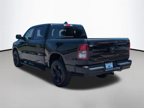 Diamond Black Crystal Pearlcoat 2020 RAM 1500 Big Horn/Lone Star