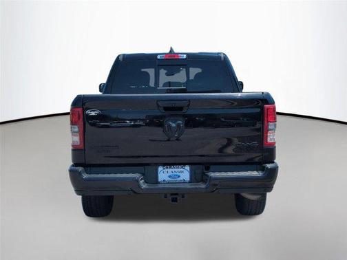Diamond Black Crystal Pearlcoat 2020 RAM 1500 Big Horn/Lone Star