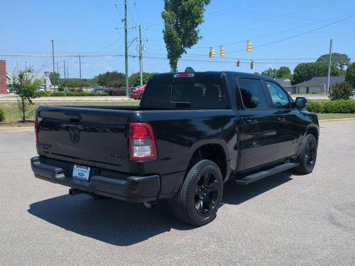 Diamond Black Crystal Pearlcoat 2020 RAM 1500 Big Horn/Lone Star