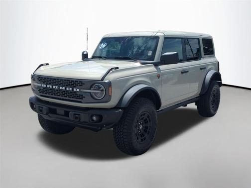 Desert Sand 2026 Ford Bronco Badlands