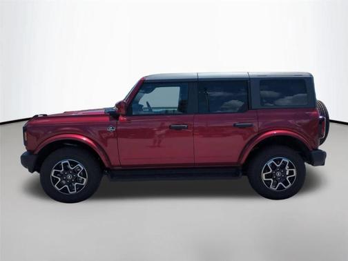 Ruby Red Metallic Tinted Clearcoat 2026 Ford Bronco Outer Banks