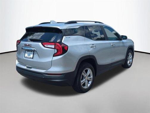 Quicksilver Metallic 2022 GMC Terrain SLE