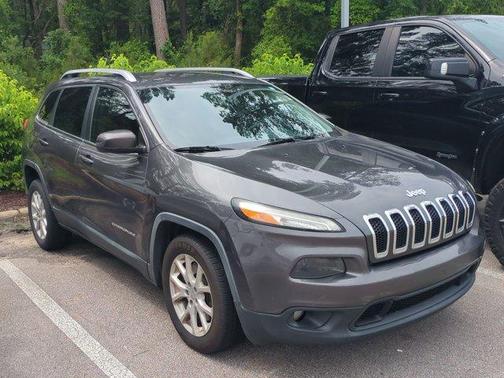 Granite Crystal Metallic Clearcoat 2016 Jeep Cherokee Latitude
