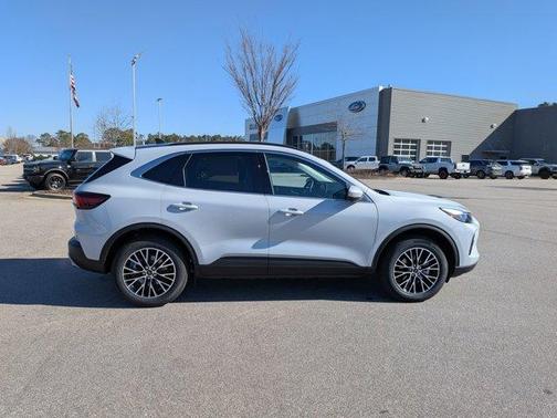 2026 Ford Escape PHEV Base