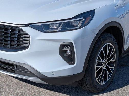 2026 Ford Escape PHEV Base