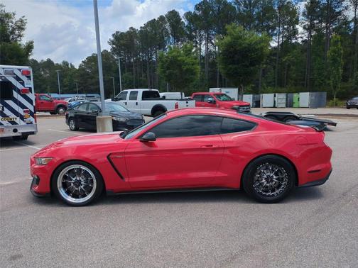 Race Red 2016 Ford Shelby GT350 Base